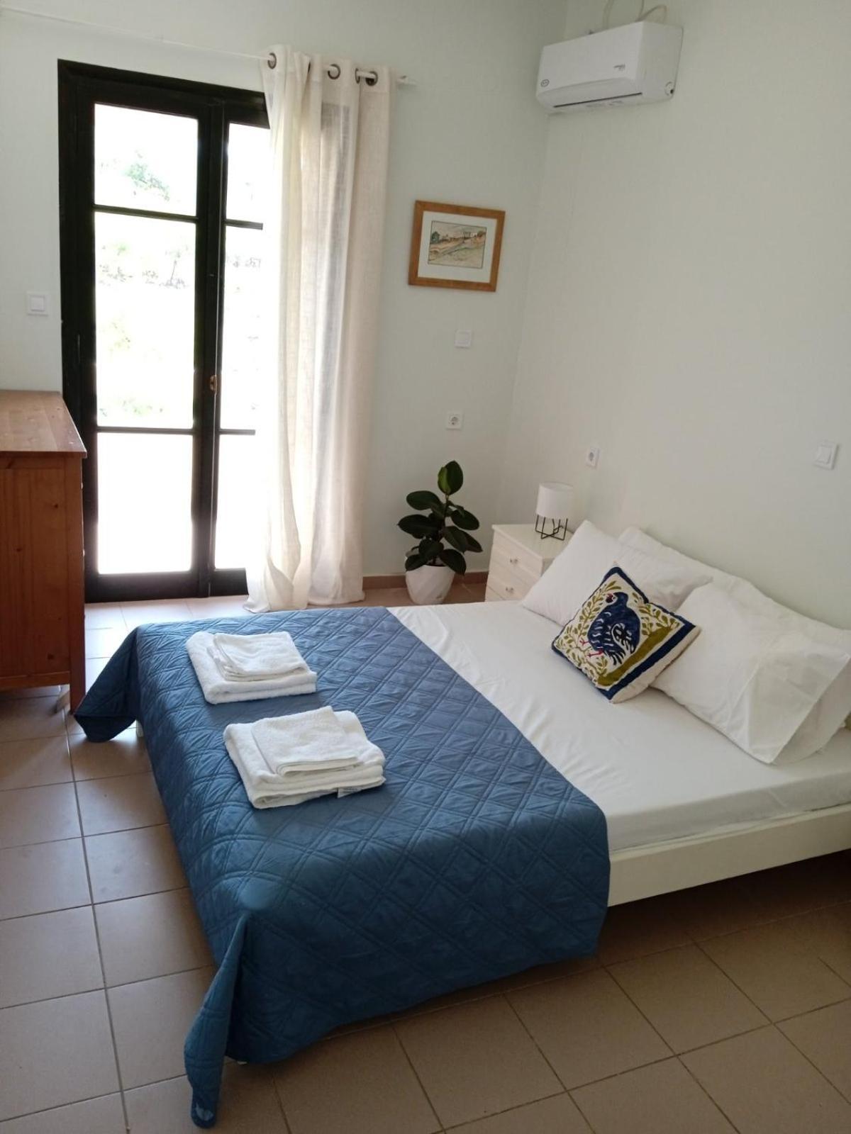 Phoeve Apt-Lovely 1-Br Rental Near The Beach Калатас Экстерьер фото